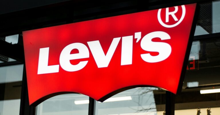 Levi's